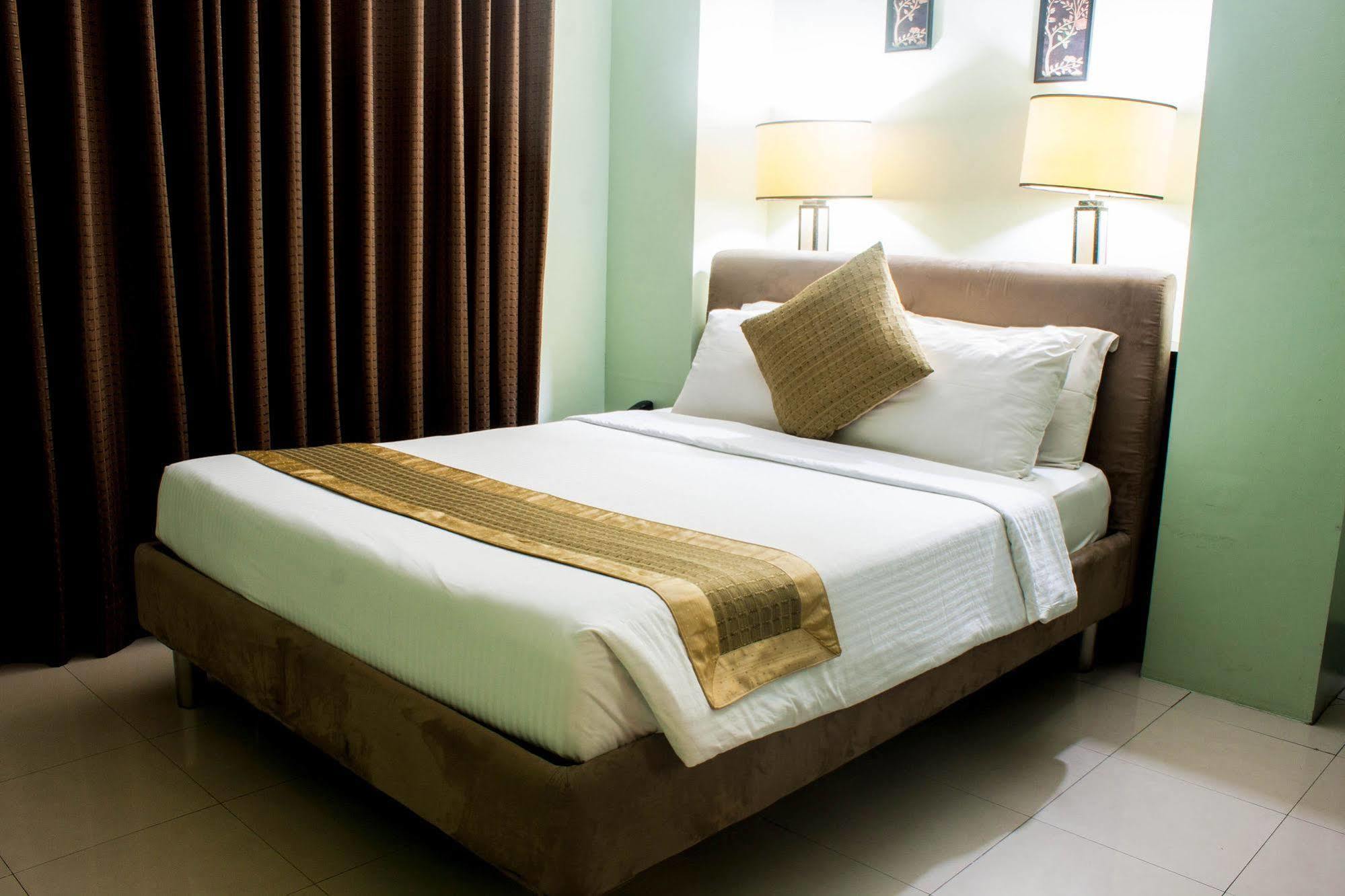 Manila Grand Opera Hotel Экстерьер фото