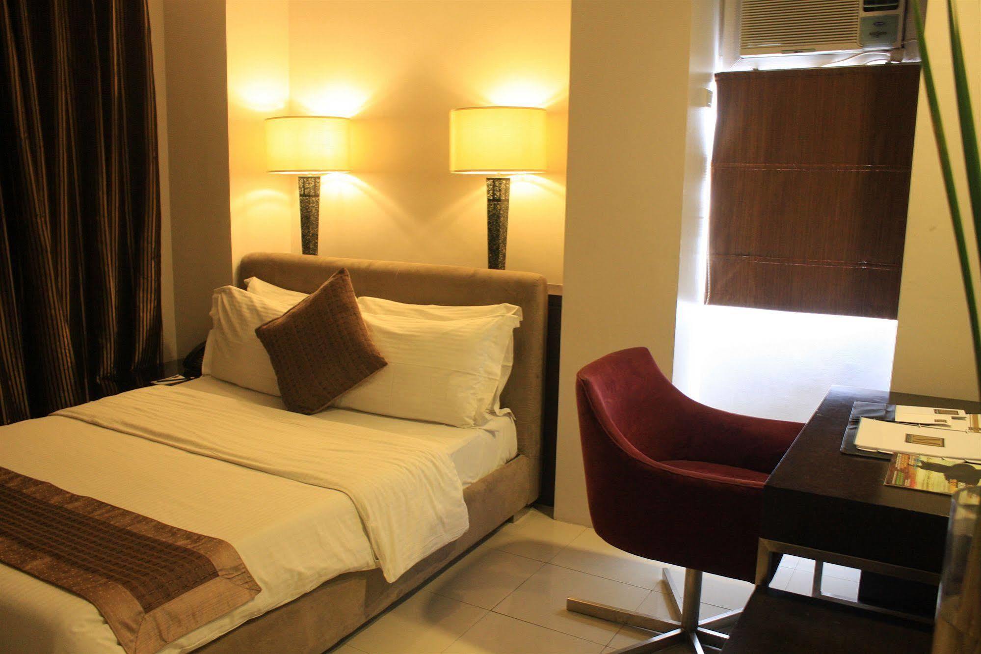 Manila Grand Opera Hotel Экстерьер фото